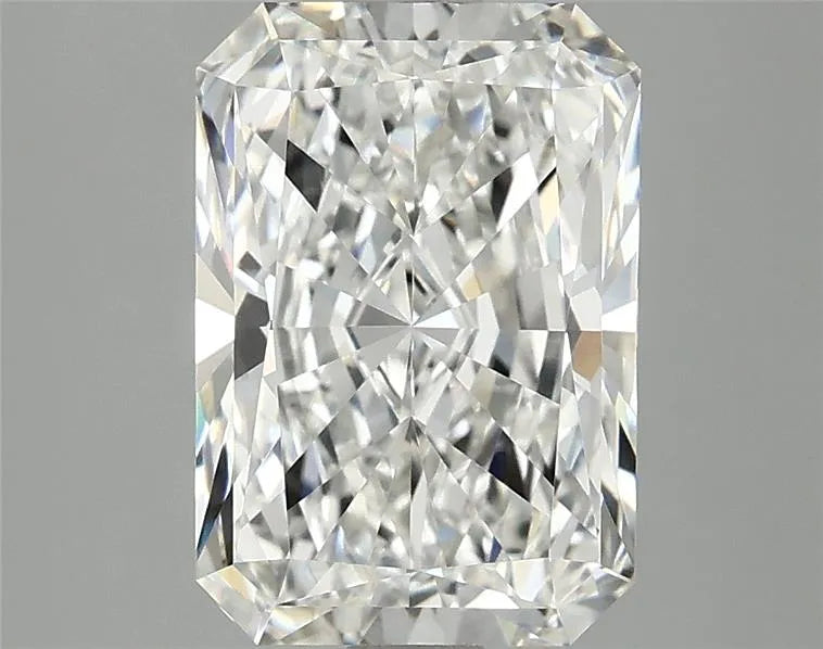 2.86ct Radiant Lab Grown Diamond (Colour E, Clarity VVS2, IGI Certified)