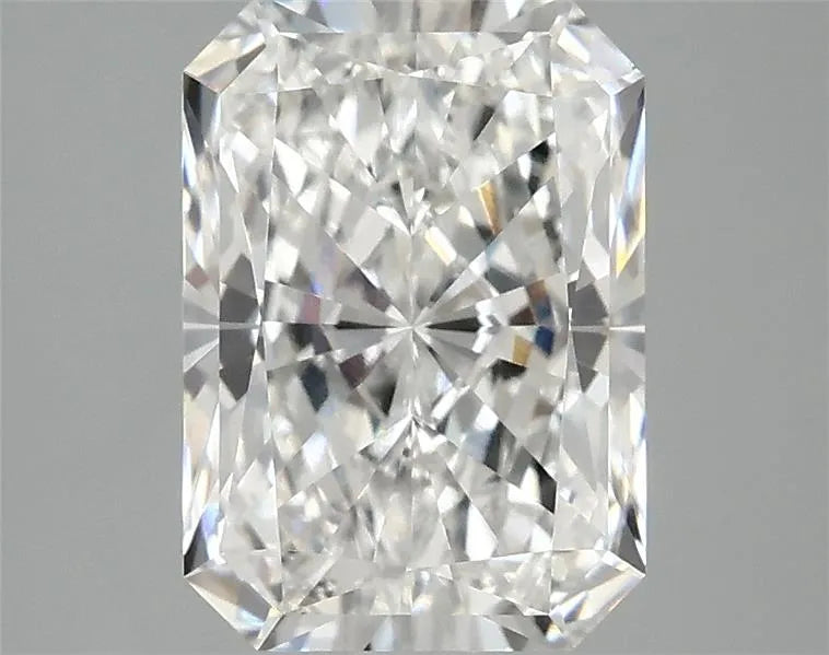 2.87ct Radiant Lab Grown Diamond (Colour E, Clarity VS1, IGI Certified)