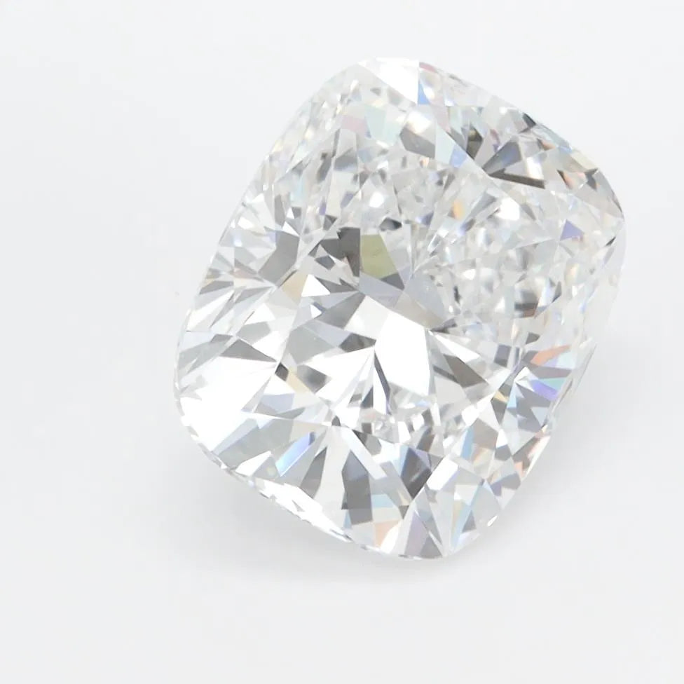 2.88ct Cushion modified Lab Grown Diamond (Colour D, Clarity VVS1, IGI Certified)