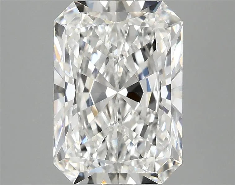 2.90ct Radiant Lab Grown Diamond (Colour E, Clarity VVS2, IGI Certified)