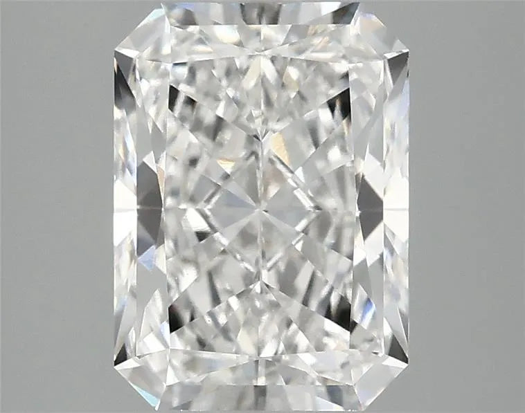 2.90ct Radiant Lab Grown Diamond (Colour E, Clarity VVS2, IGI Certified)