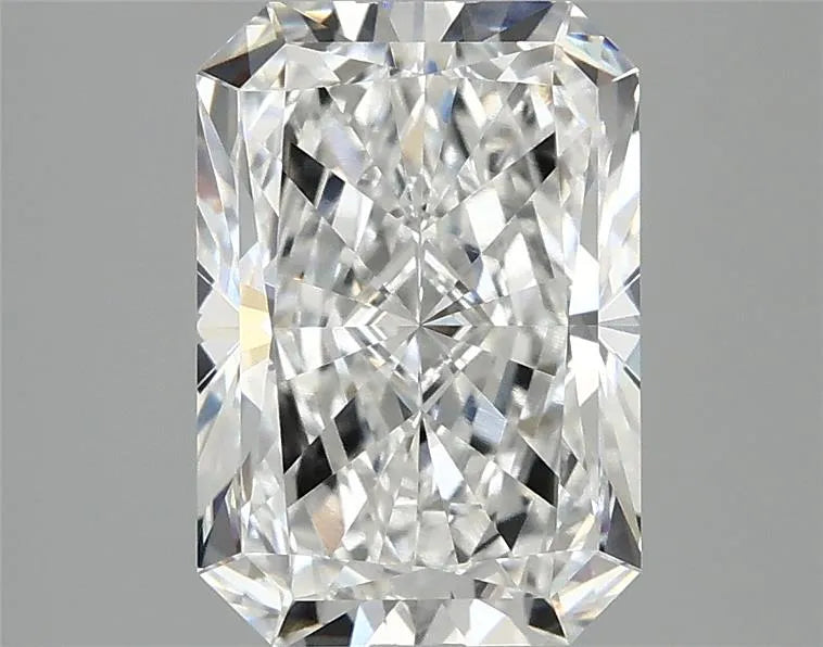 2.90ct Radiant Lab Grown Diamond (Colour E, Clarity VVS2, IGI Certified)