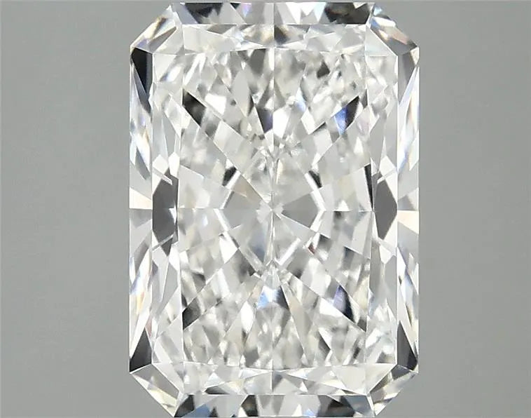 2.90ct Radiant Lab Grown Diamond (Colour F, Clarity VVS2, IGI Certified)