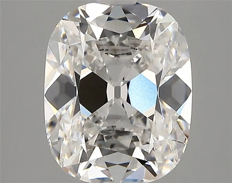 2.92ct Cushion modified Lab Grown Diamond (Colour E, Clarity VVS2, IGI Certified)
