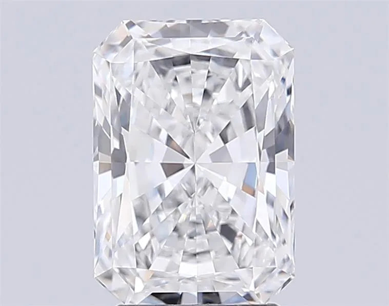 2.95ct Radiant Lab Grown Diamond (Colour D, Clarity VVS2, IGI Certified)