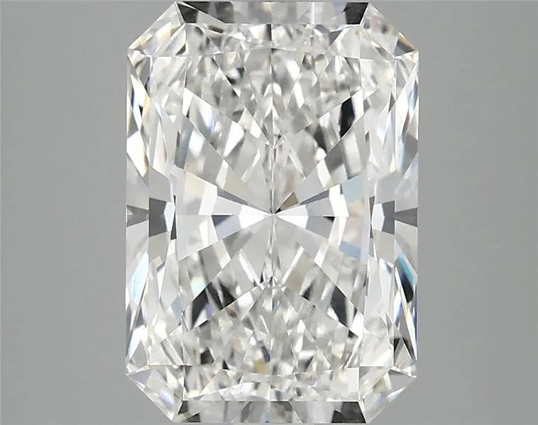 2.95ct Radiant Lab Grown Diamond (Colour F, Clarity VVS2, IGI Certified)