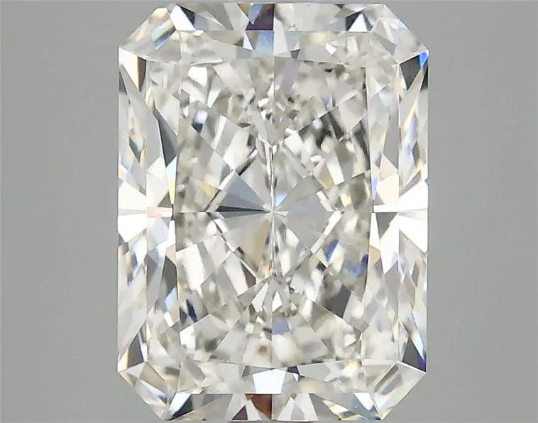 2.95ct Radiant Lab Grown Diamond (Colour G, Clarity VVS2, IGI Certified)