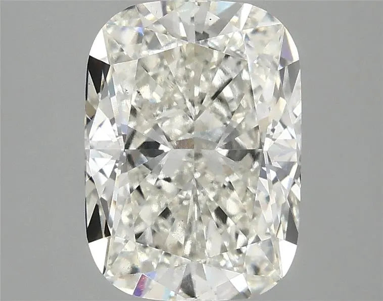 2.96ct Cushion modified Lab Grown Diamond (Colour G, Clarity VS2, IGI Certified)
