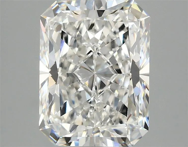 2.99ct Radiant Lab Grown Diamond (Colour E, Clarity VVS2, IGI Certified)