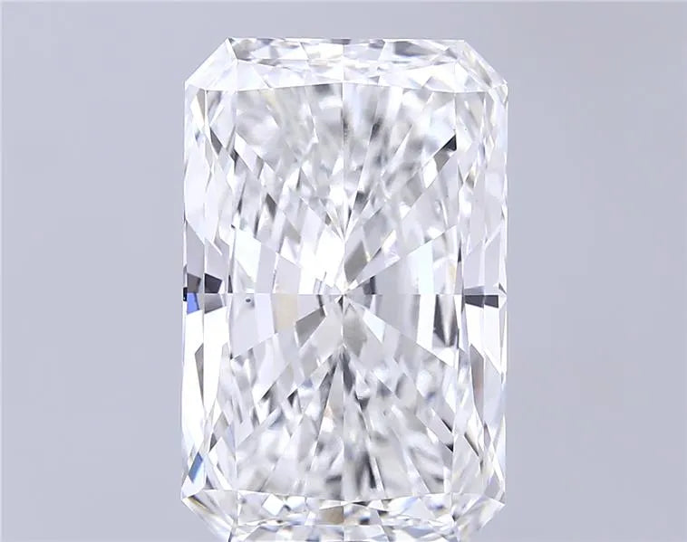 9.02ct Radiant Lab Grown Diamond (Colour F, Clarity VVS2, IGI Certified)