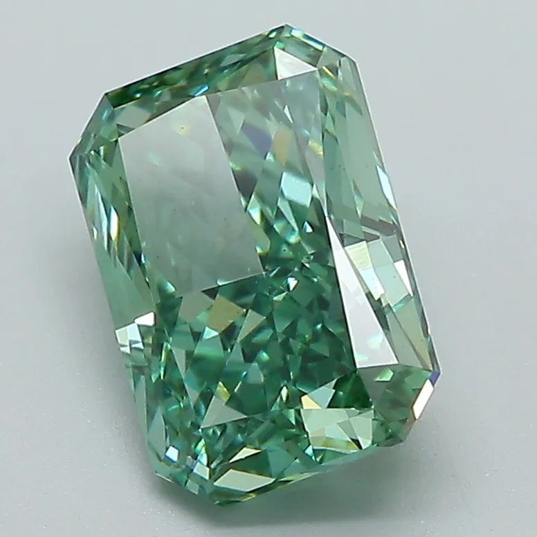 2.45ct Radiant Lab Grown Diamond (Colour Fancy Vivid Green, Clarity VS2, IGI Certified)