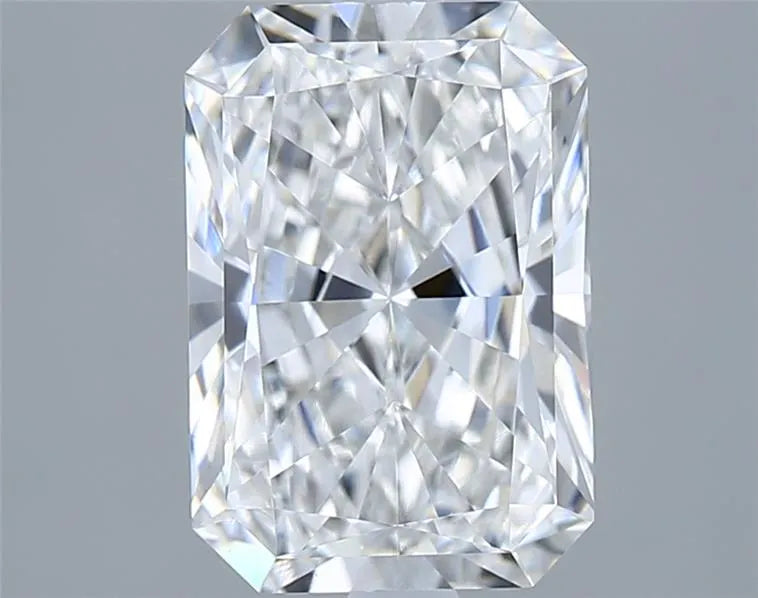 2.54ct Radiant Lab Grown Diamond (Colour E, Clarity VVS2, IGI Certified)