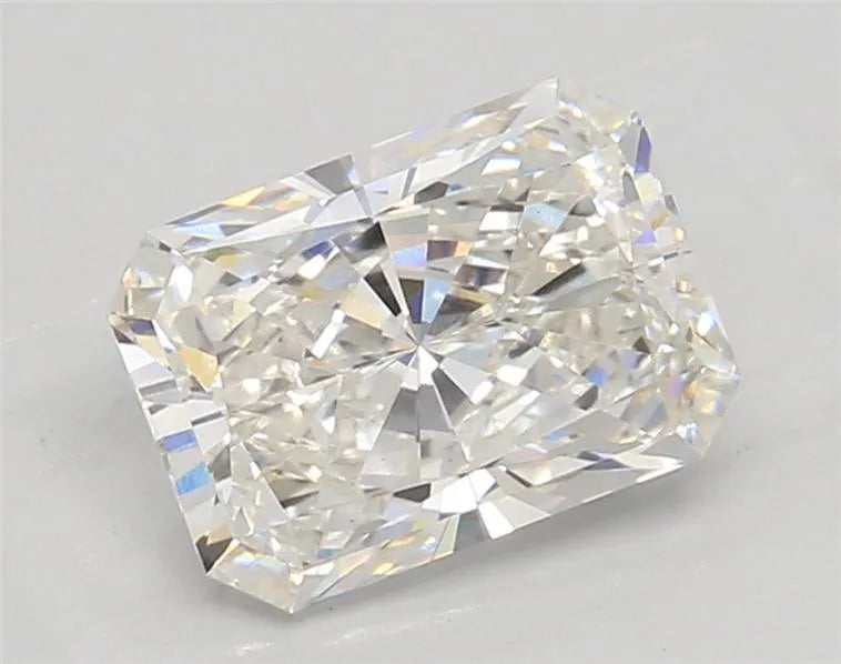 2.10ct Radiant Lab Grown Diamond (Colour G, Clarity VVS2, IGI Certified)