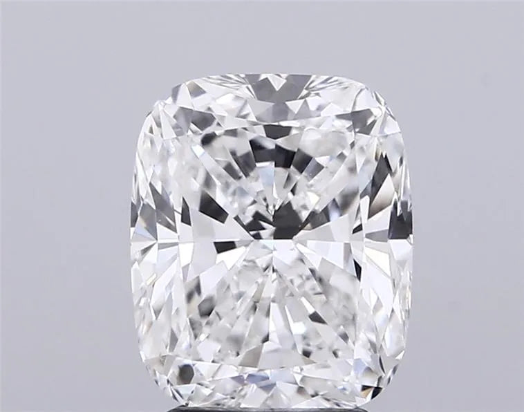 3.01ct Cushion modified Lab Grown Diamond (Colour E, Clarity VVS2, IGI Certified)