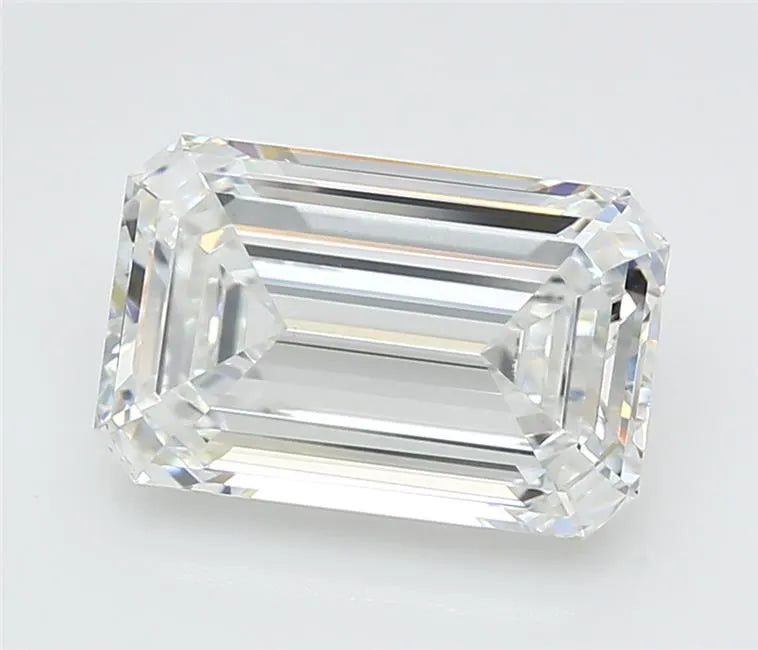 4.70ct Emerald Lab Grown Diamond (Colour E, Clarity VVS2, IGI Certified)