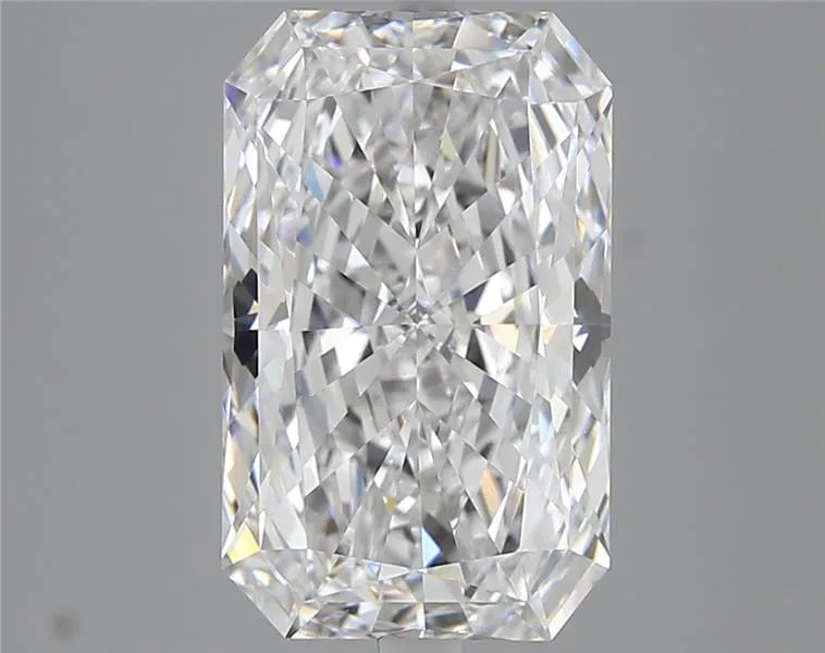 5.02ct Radiant Lab Grown Diamond (Colour D, Clarity VVS1, IGI Certified)