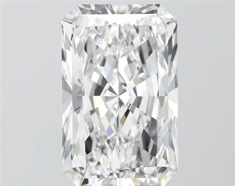 5.05ct Radiant Lab Grown Diamond (Colour E, Clarity VVS1, IGI Certified)