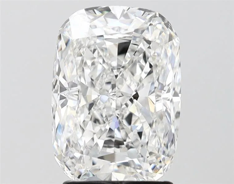 3.07ct Cushion brilliant Lab Grown Diamond (Colour H, Clarity VVS2, IGI Certified)