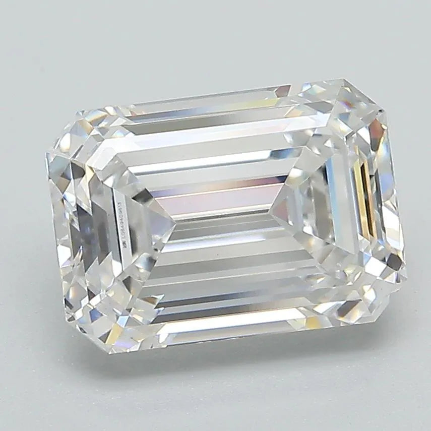 3.08ct Emerald Lab Grown Diamond (Colour F, Clarity VVS2, IGI Certified)
