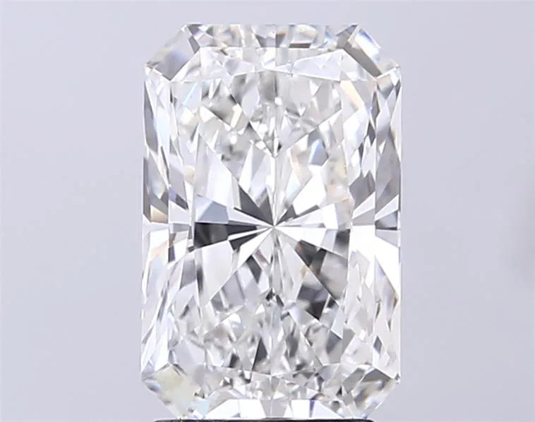 3.00ct Radiant Lab Grown Diamond (Colour F, Clarity VVS2, IGI Certified)