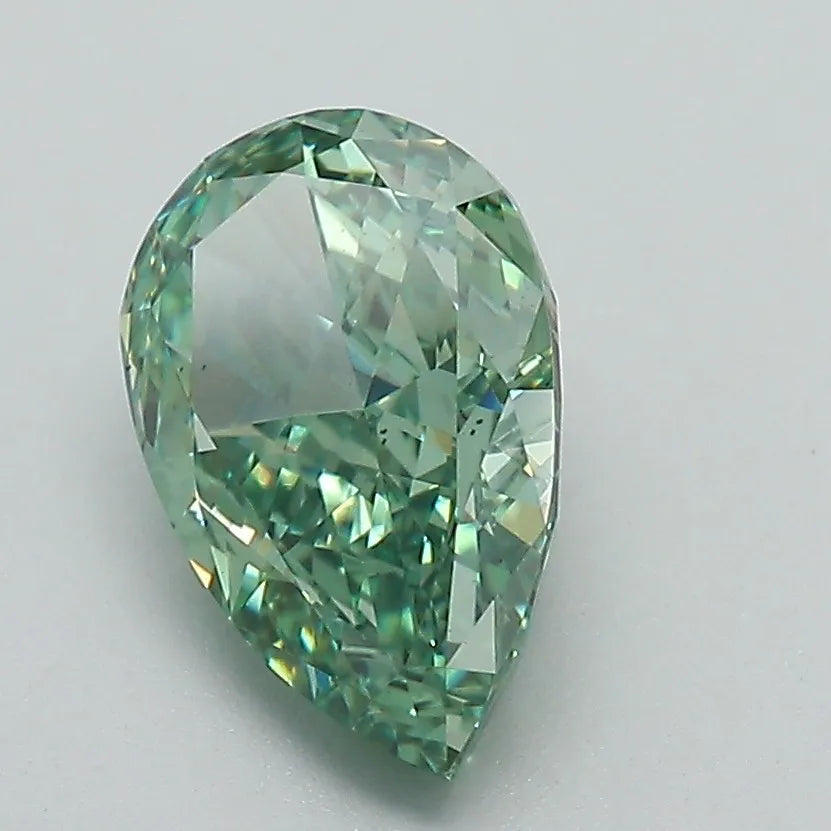 2.02ct Pear Lab Grown Diamond (Colour Fancy Vivid Green, Clarity VS1, IGI Certified)