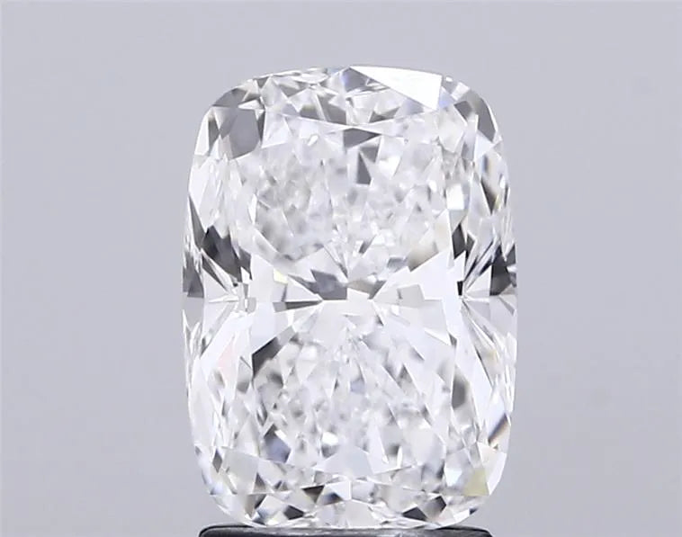 2.41ct Cushion modified Lab Grown Diamond (Colour D, Clarity VVS2, IGI Certified)