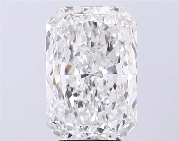 5.07ct Radiant Lab Grown Diamond (Colour F, Clarity VVS2, IGI Certified)