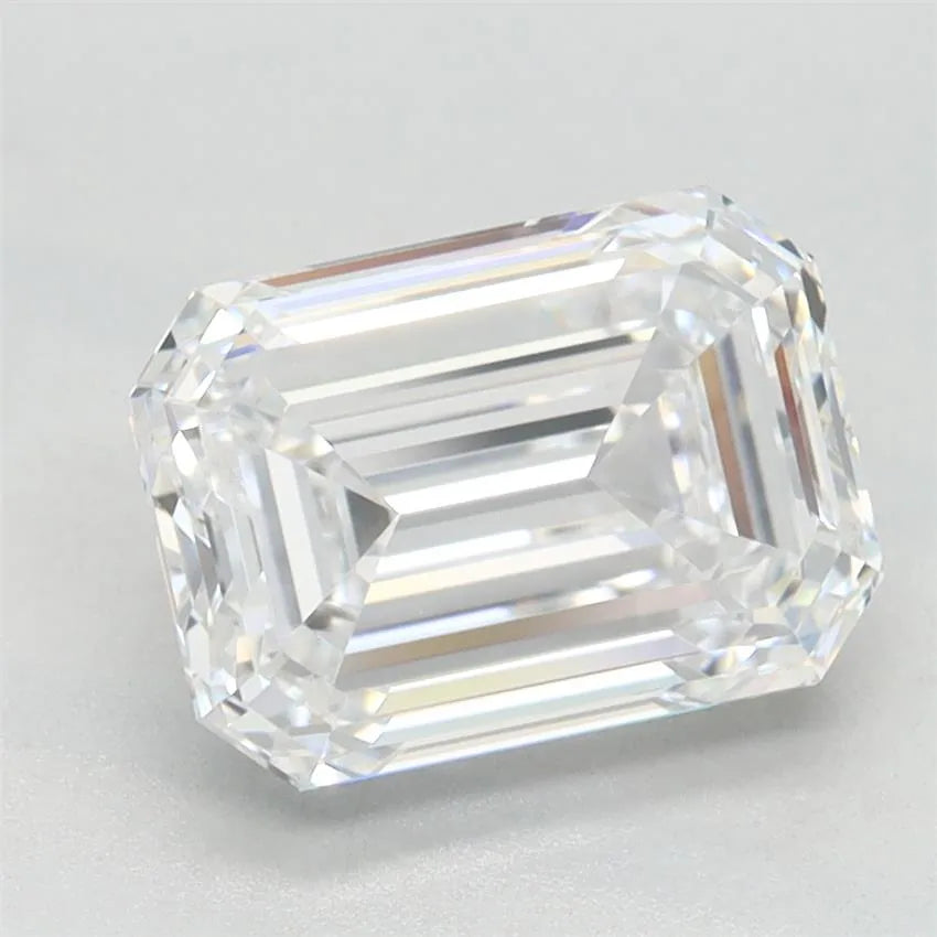 2.22ct Emerald Lab Grown Diamond (Colour D, Clarity VVS1, GIA Certified)