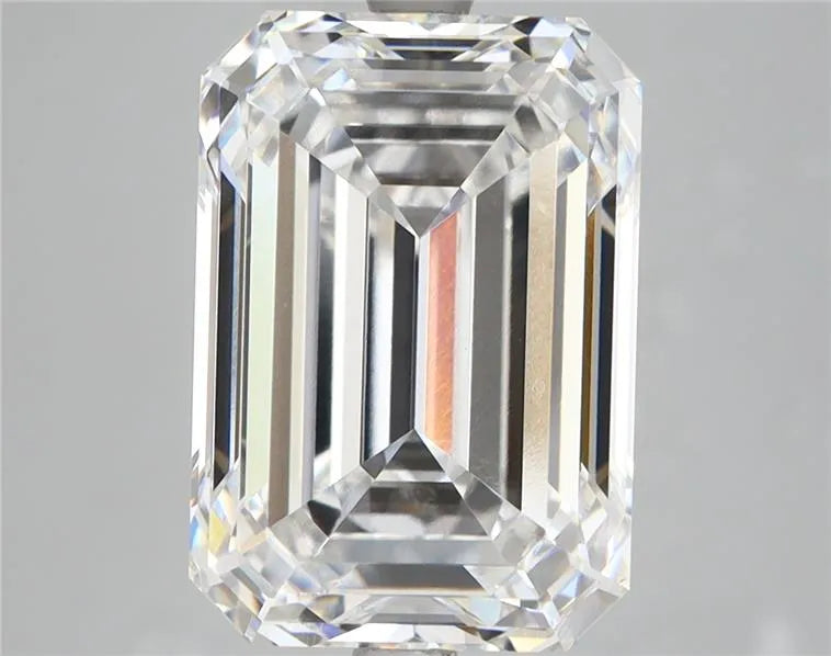 7.21ct Emerald Lab Grown Diamond (Colour E, Clarity VVS1, IGI Certified)