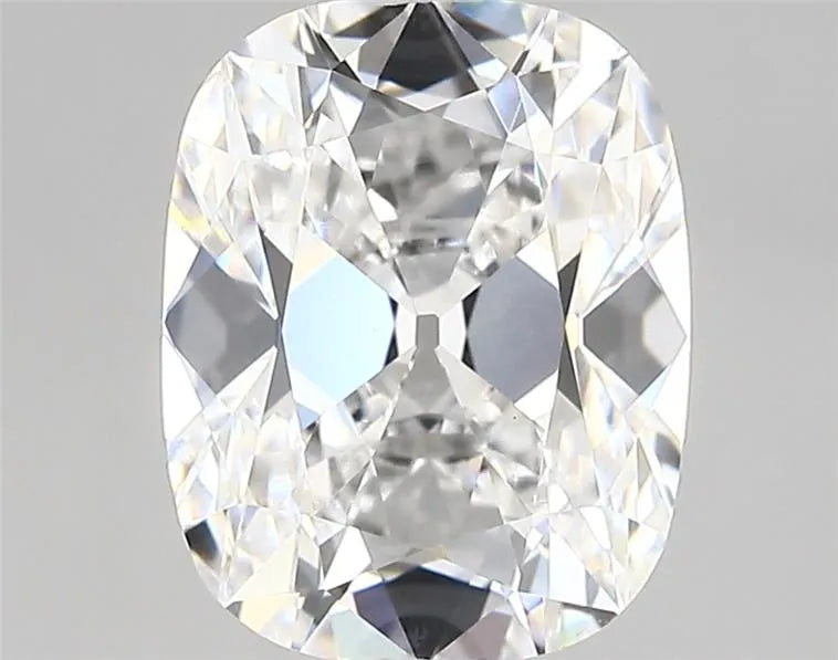 2.95ct Cushion modified Lab Grown Diamond (Colour E, Clarity VVS2, IGI Certified)