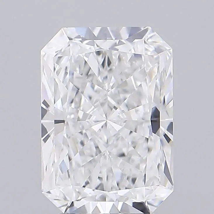 3.58ct Radiant Lab Grown Diamond (Colour D, Clarity VVS1, IGI Certified)