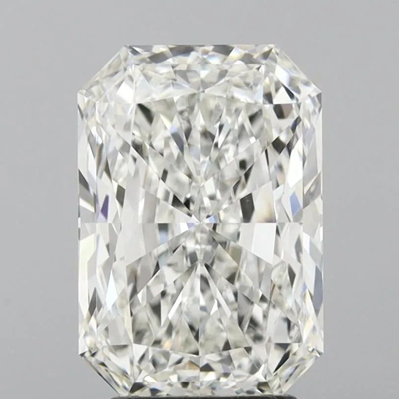3.51ct Radiant Lab Grown Diamond (Colour F, Clarity VVS1, IGI Certified)