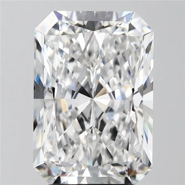 4.51ct Radiant Lab Grown Diamond (Colour D, Clarity VVS2, IGI Certified)