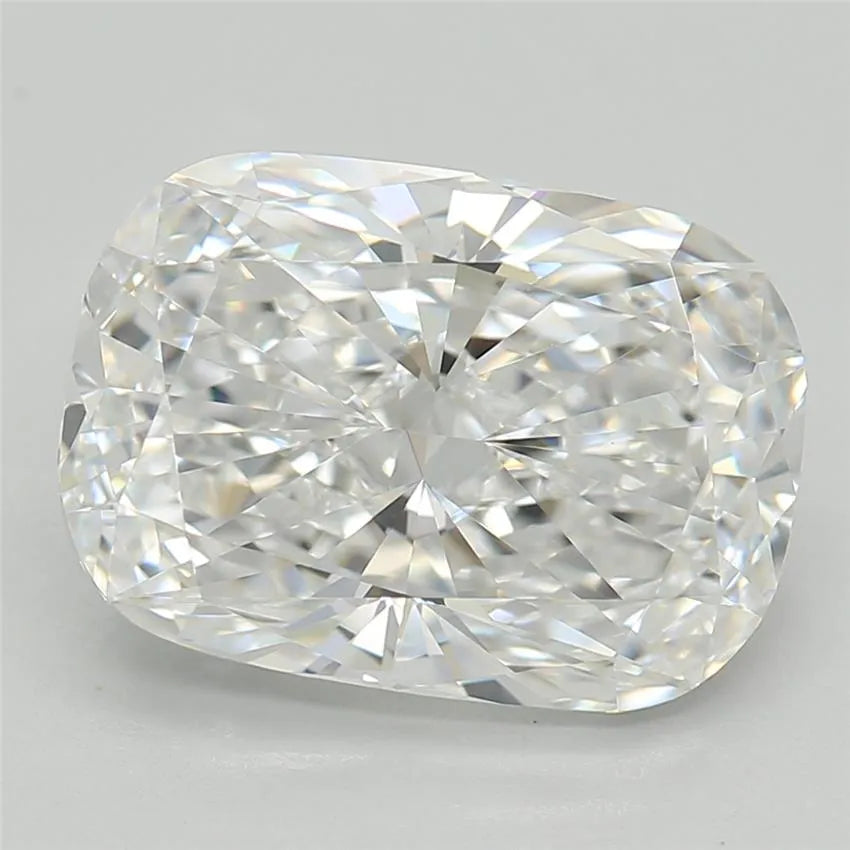 2.24ct Cushion modified Lab Grown Diamond (Colour D, Clarity VVS2, IGI Certified)