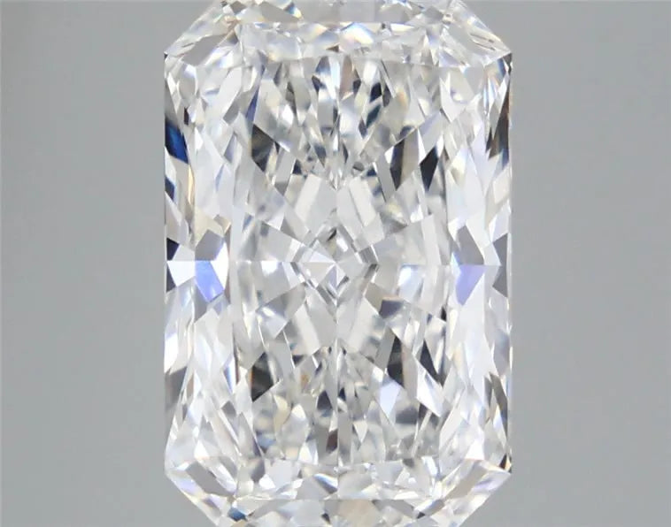 5.09ct Radiant Lab Grown Diamond (Colour E, Clarity VVS2, IGI Certified)