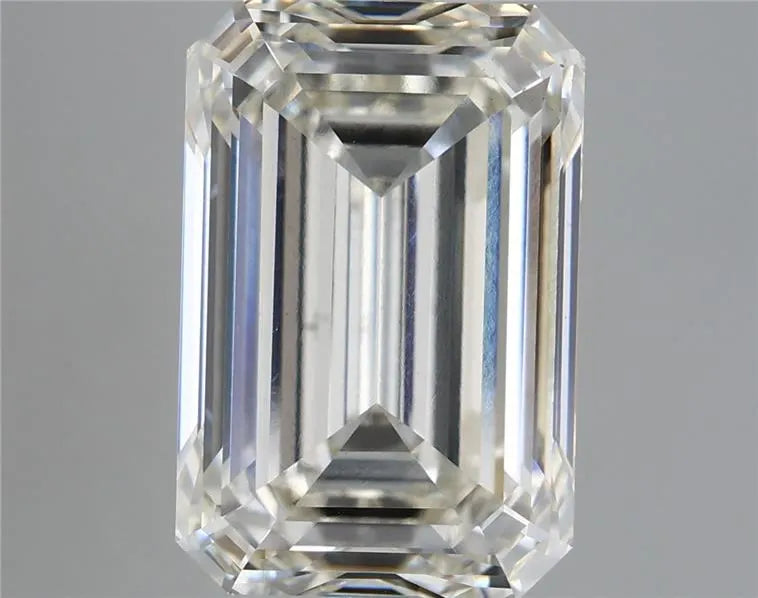 7.13ct Emerald Lab Grown Diamond (Colour H, Clarity VS1, IGI Certified)