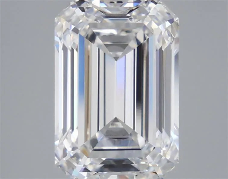 4.10ct Emerald Lab Grown Diamond (Colour E, Clarity VVS2, IGI Certified)