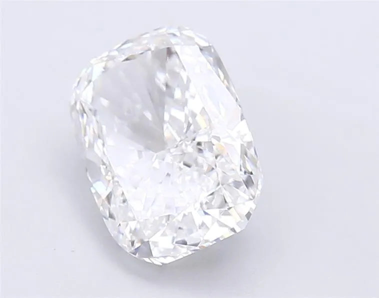 3.09ct Cushion modified Lab Grown Diamond (Colour D, Clarity VVS2, IGI Certified)