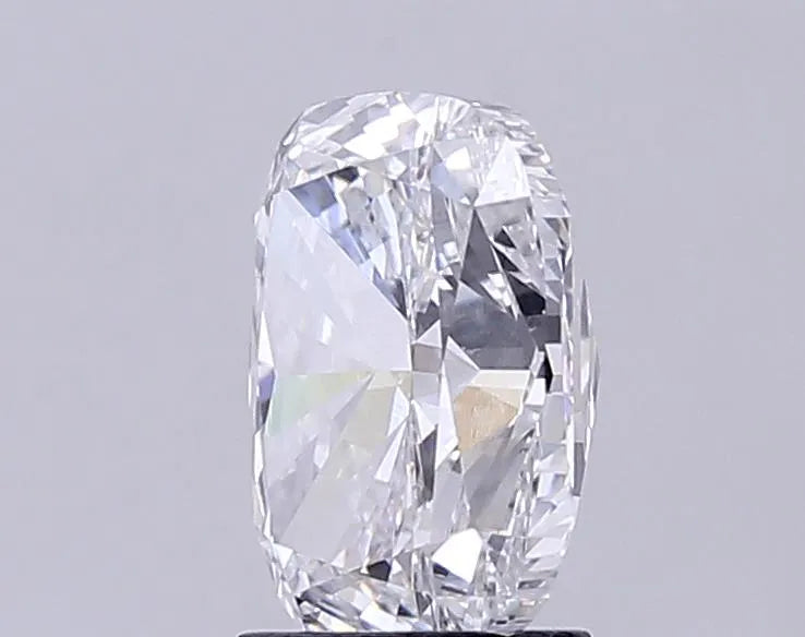 3.00ct Cushion modified Lab Grown Diamond (Colour E, Clarity VVS2, IGI Certified)