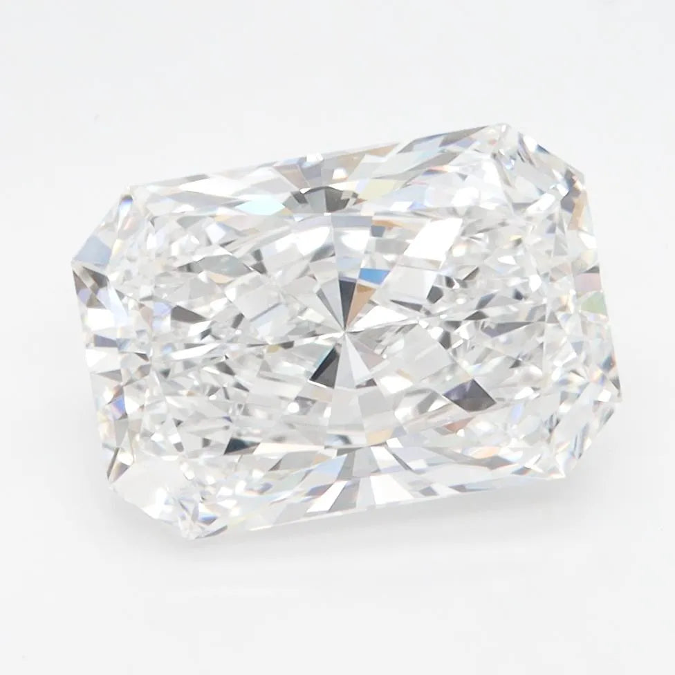 3.00ct Radiant Lab Grown Diamond (Colour D, Clarity VVS2, IGI Certified)