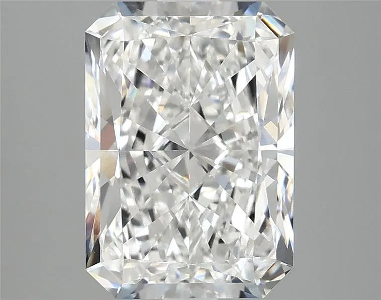 3.00ct Radiant Lab Grown Diamond (Colour E, Clarity VVS2, IGI Certified)