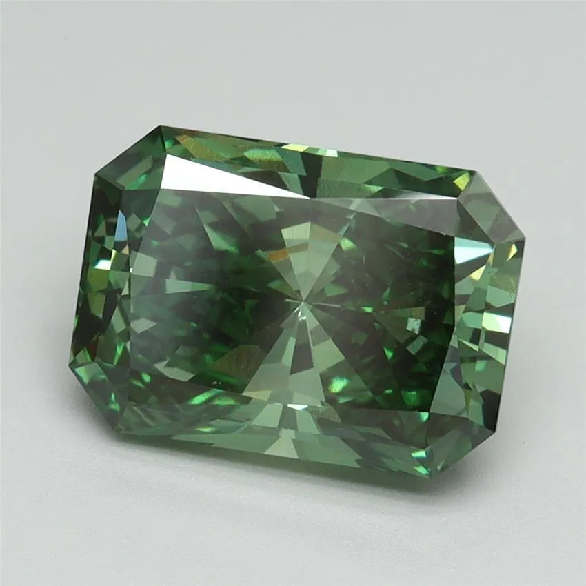 3.00ct Radiant Lab Grown Diamond (Colour Fancy Vivid Green, Clarity VVS2, IGI Certified)