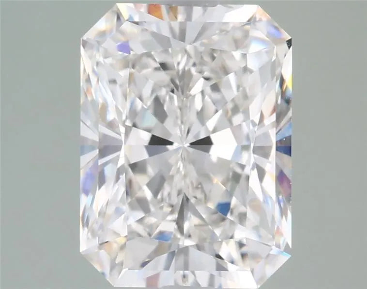 3.00ct Radiant Lab Grown Diamond (Colour G, Clarity VS2, IGI Certified)
