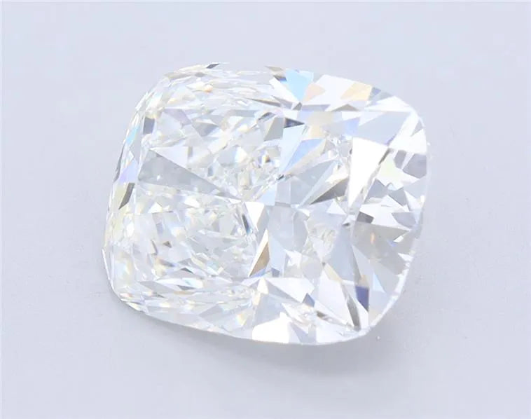 3.01ct Cushion brilliant Lab Grown Diamond (Colour G, Clarity VS1, IGI Certified)