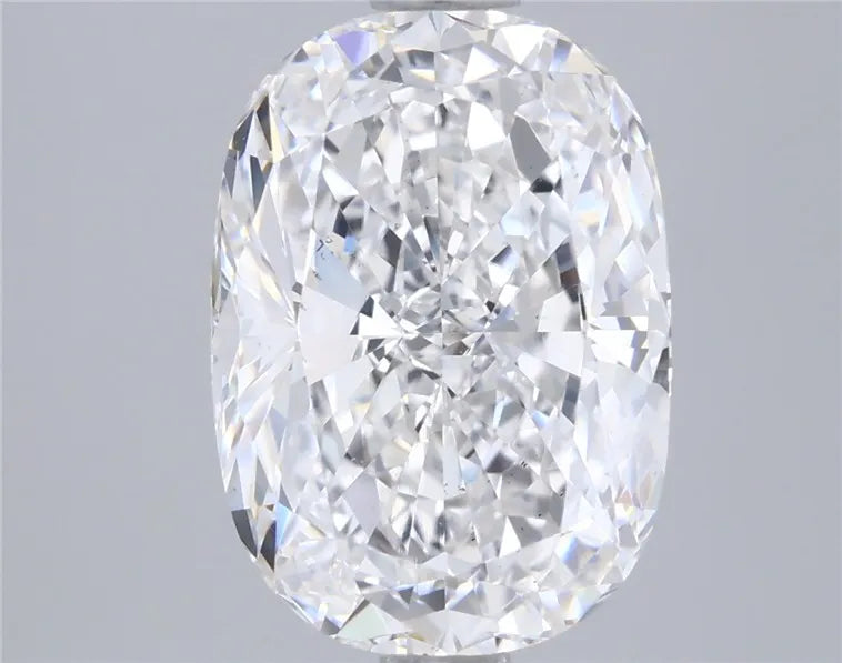 3.01ct Cushion modified Lab Grown Diamond (Colour E, Clarity VS2, IGI Certified)