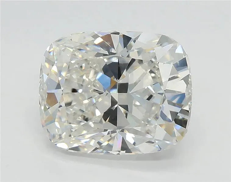 3.01ct Cushion modified Lab Grown Diamond (Colour G, Clarity VVS2, GIA Certified)