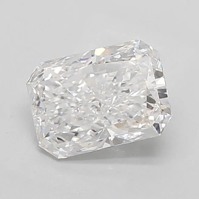 3.01ct Radiant Lab Grown Diamond (Colour E, Clarity VVS1, IGI Certified)