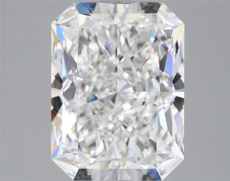 3.01ct Radiant Lab Grown Diamond (Colour G, Clarity VVS2, GIA Certified)