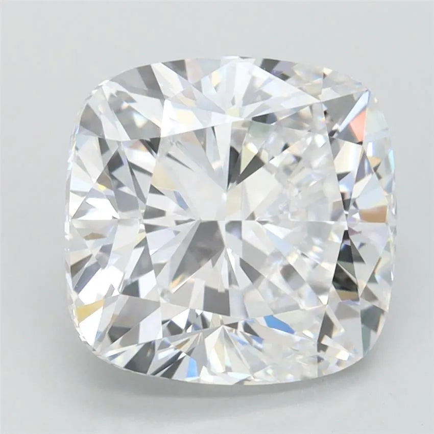 3.02ct Cushion modified Lab Grown Diamond (Colour D, Clarity VVS2, IGI Certified)