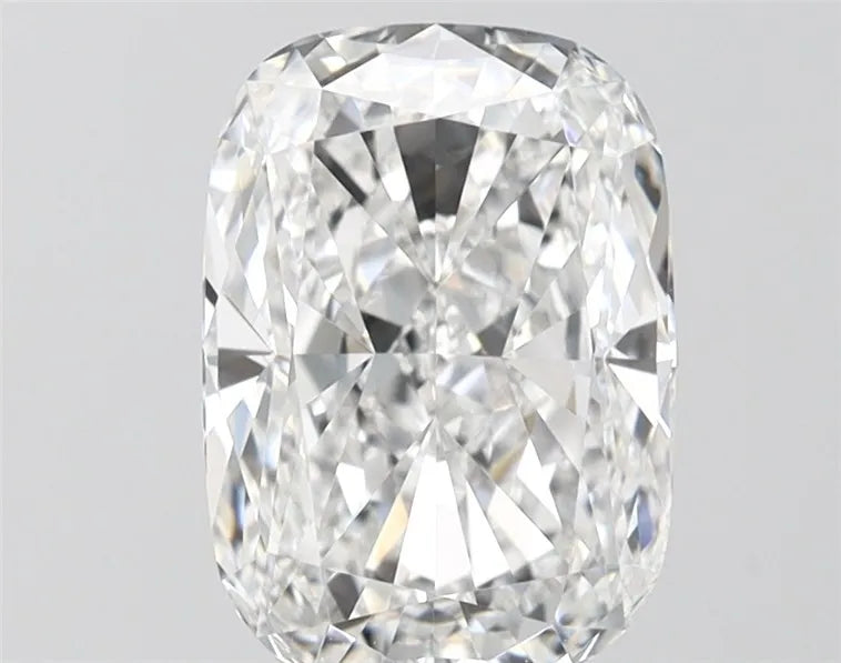 3.02ct Cushion modified Lab Grown Diamond (Colour E, Clarity VVS2, IGI Certified)